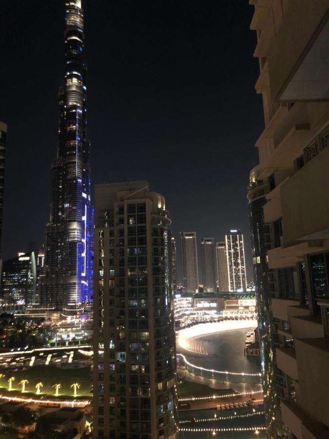 Downtown Boulevard One Bedroom Apt In 29 Blvd غرفة وصالة Burj & Fountain View Master Bedroom Plus 2 Single Beds In Living Room ドバイ エクステリア 写真